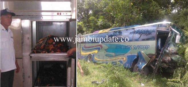 Jenazah salah seorang korban tabrakan bus ALS vs APV  yang masih berada di kamar mayat RSUD Kolonel Abundjani Bangko (26/12)